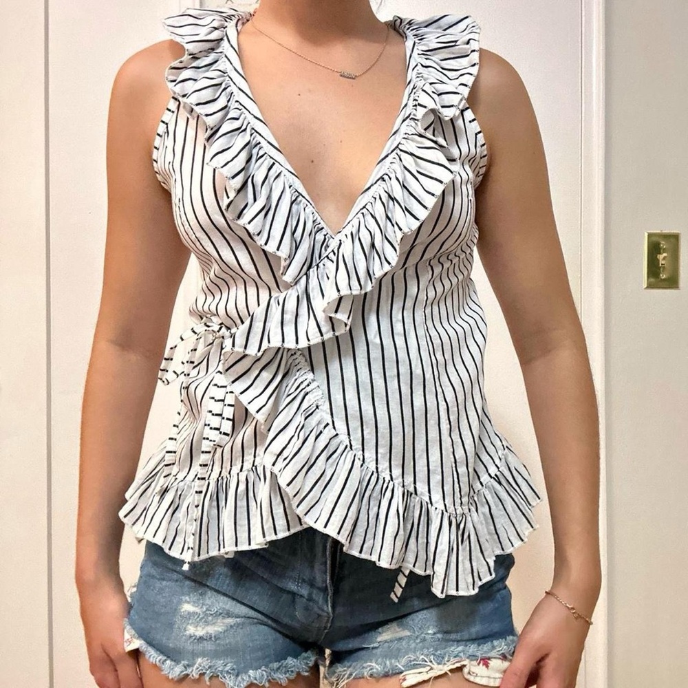 πStriped Ruffle Wrap Top Size Small - Picture 4 of 5